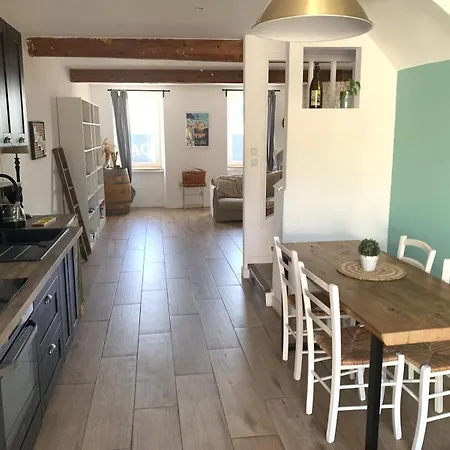 בית נופש La Maison De Marie - Jardin Arbore - Garage Privatif - Netflix